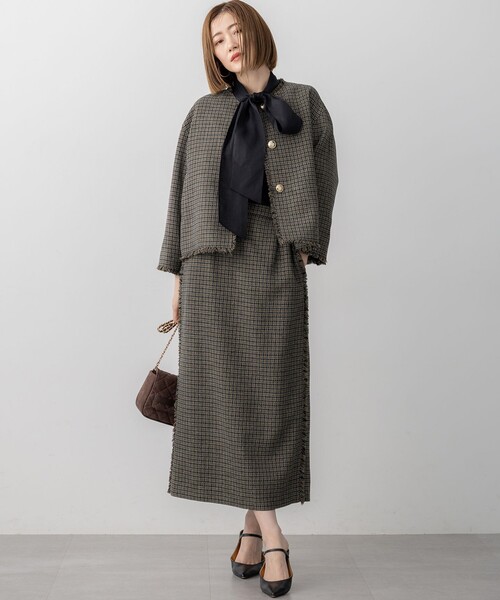 23区(ニジュウサンク)の「【見上愛さん着用/洗える】シアービエラ ボウタイ ブラウス(シャツ/ブラウス・レディース・ブラック系/ダルブルー系/アイボリー系・38)」の14枚目の写真