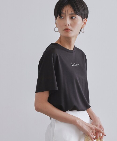 OPAQUE.CLIP(オペークドットクリップ)の「メタリック刺繍ロゴTシャツ【接触冷感/洗濯機洗い可】(Tシャツ/カットソー・レディース・ブラック/ブラウン系その他/ホワイト・38/40)」の8枚目の写真