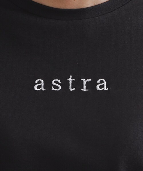 OPAQUE.CLIP(オペークドットクリップ)の「メタリック刺繍ロゴTシャツ【接触冷感/洗濯機洗い可】(Tシャツ/カットソー・レディース・ブラック/ブラウン系その他/ホワイト・38/40)」の11枚目の写真