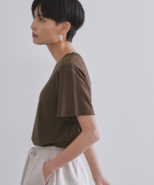 OPAQUE.CLIP(オペークドットクリップ)の「メタリック刺繍ロゴTシャツ【接触冷感/洗濯機洗い可】(Tシャツ/カットソー・レディース・ブラック/ブラウン系その他/ホワイト・38/40)」の12枚目の写真