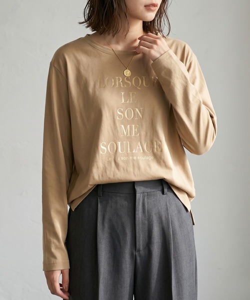 Mac-House(マックハウス)の「Idnes 箔ロゴプリント ロングスリーブTシャツ(Tシャツ/カットソー・レディース・グレー/ベージュ/オフホワイト・M)」の3枚目の写真