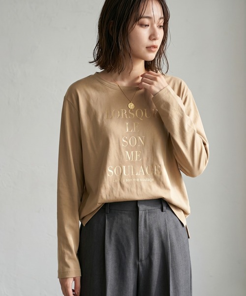 Mac-House(マックハウス)の「Idnes 箔ロゴプリント ロングスリーブTシャツ(Tシャツ/カットソー・レディース・グレー/ベージュ/オフホワイト・M)」の7枚目の写真