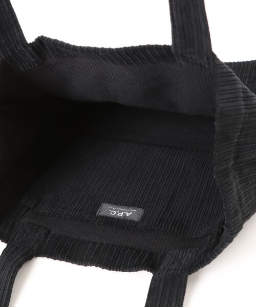 A.P.C.(アーペーセー)の「TOTE LOU(トートバッグ・メンズ・ブラック・ONESIZE)」の4枚目の写真