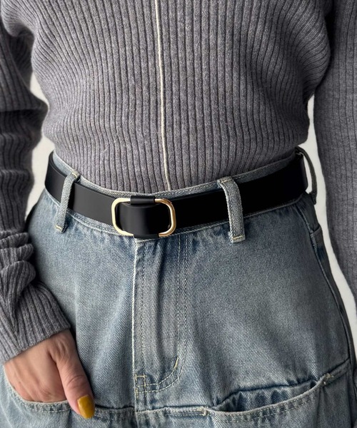 classicalelf（クラシカルエルフ）の「上質レザーでスタイリングを格上げ◎牛床革ピンレススクエアーバックルレザーベルト（ベルト・レディース・ブラウン系1/ブラウン系2/ブラック系2/ブラック系1・ONE SIZE）」の2枚目の写真