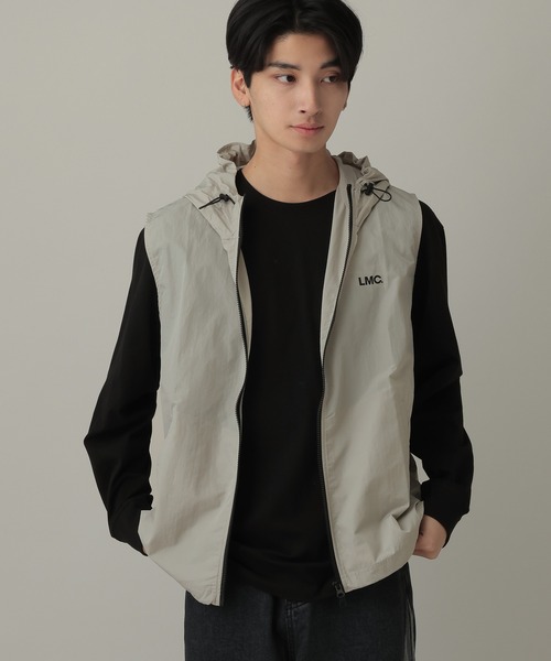 LMCの「LMC/OG フードベスト(ナイロンジャケット・レディース・ブラック/グレー・SMALL/LARGE/MEDIUM)」の5枚目の写真