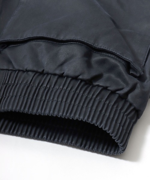 Lazar（ラザル）の「A-2 Flight Jacket/オーバーサイズ 襟ボア フライトジャケット/ブルゾン/レディース メンズ（ブルゾン・メンズ・ブラウン/ブラック・L/LL/M）」の18枚目の写真