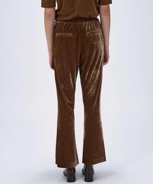 cloenc(クロエンス)の「【手洗い可】ベロアセミフレアパンツ(その他パンツ・レディース・ブラック/ブラウン系・02/01)」の7枚目の写真