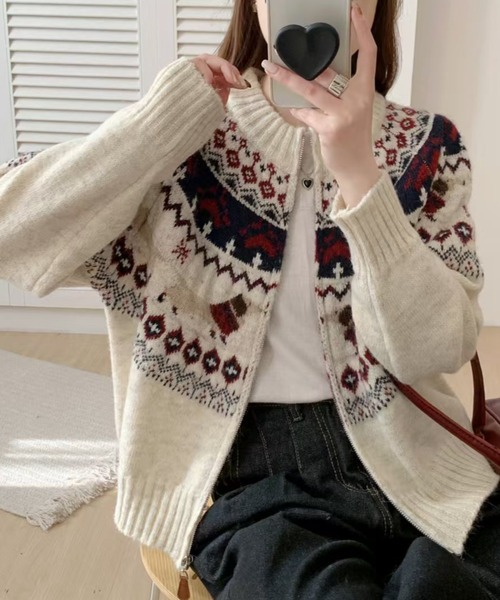 Sibra（シブラ）の「ノルディック柄ジップニットカーディガン｜ふんわり柔らか、冬の主役に◎（カーディガン/ボレロ・レディース・ネイビー/アイボリー/グレー・M）」の10枚目の写真