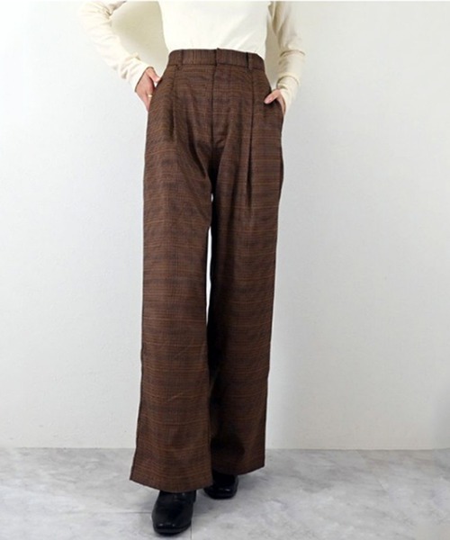 STYLEBLOCK（スタイルブロック）の「先染めチェックタックパンツ（その他パンツ・レディース・ベージュ/ブラウン・M）」の2枚目の写真