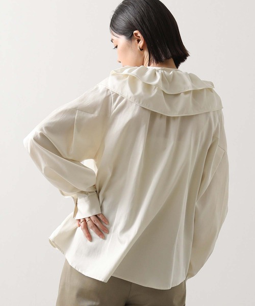 Gready Brilliant（グレディブリリアン）の「マルチフリルカラーブラウス（シャツ/ブラウス・レディース・オフホワイト/ブルー・FREE）」の6枚目の写真