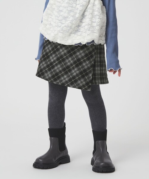 green label relaxing（グリーンレーベルリラクシング）の「チェック ラップキュロット（ブラック） / キッズ  100cm-160cm（その他パンツ・キッズ・ブラック・150cm/120cm/130cm/140cm/100cm/160cm/110cm）」の3枚目の写真