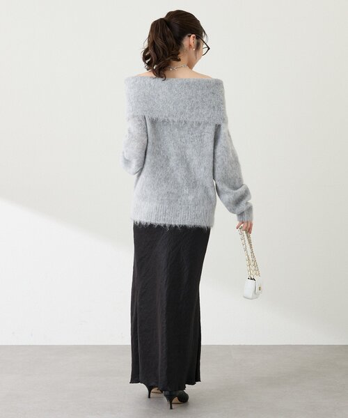 La boutique BonBon（ラブティックボンボン）の「【今すぐお届け！・最強モテニット】オフショルシャギーニット（ニット/セーター・レディース・グレー/ピンク/サックスブルー/レッド・FREE）」の13枚目の写真