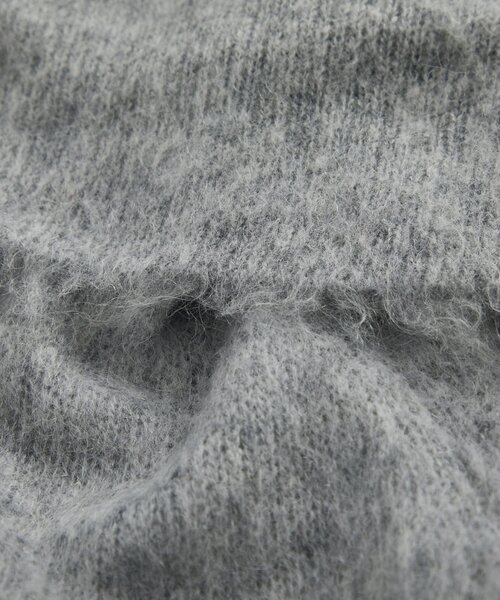 La boutique BonBon（ラブティックボンボン）の「【今すぐお届け！・最強モテニット】オフショルシャギーニット（ニット/セーター・レディース・グレー/ピンク/サックスブルー/レッド・FREE）」の22枚目の写真