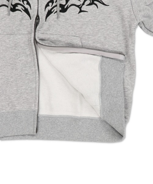 SPINNS(スピンズ)の「2WAY短丈ダブルジップパーカー/トライバルデザイン/フェイクファー取り外し可能(パーカー・メンズ・ブラック/杢グレー/ブラック系その他/ウッドランド・ONESIZE)」の11枚目の写真