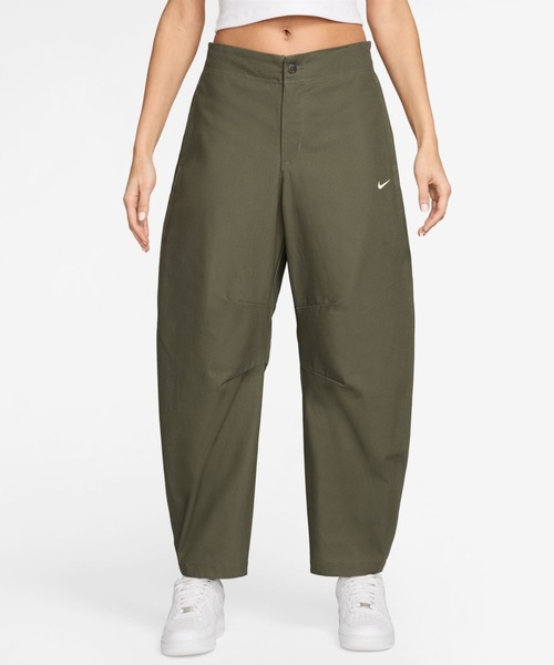 NIKE(ナイキ)の「ナイキ NIKE ナイキ NSW ストリート バレル パンツ(その他パンツ・レディース・グリーン/ブラック・L/M/S)」の1枚目の写真