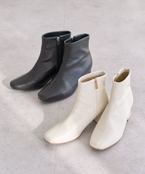 Green　Parks（グリーンパークス）の「RUPIS.ヒール金具ストレッチブーツ（ブーツ・レディース・ブラック/アイボリー・S/M/L）」の11枚目の写真