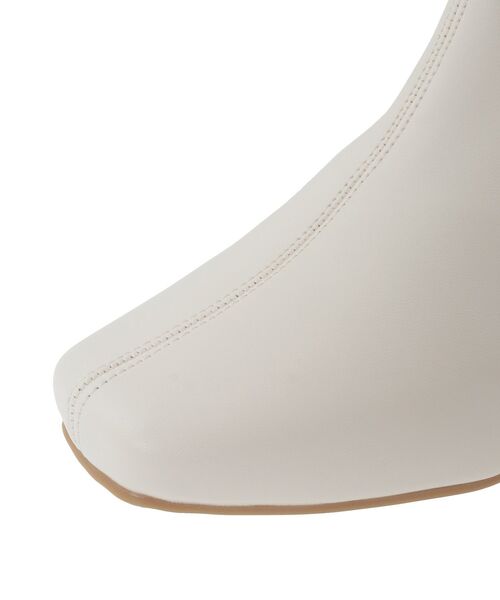 Green　Parks（グリーンパークス）の「RUPIS.ヒール金具ストレッチブーツ（ブーツ・レディース・ブラック/アイボリー・S/M/L）」の9枚目の写真