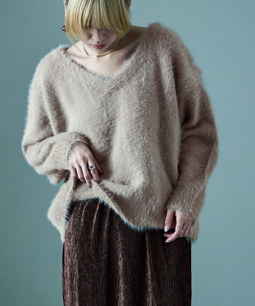 Fashion Letter(ファッションレター)の「シャギーニット バックリボン ニットプルオーバー(ニット/セーター・レディース・グレイッシュベージュ/ブラック/アイボリー・M)」の5枚目の写真