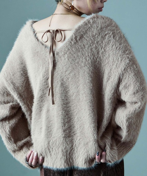Fashion Letter(ファッションレター)の「シャギーニット バックリボン ニットプルオーバー(ニット/セーター・レディース・グレイッシュベージュ/ブラック/アイボリー・M)」の8枚目の写真