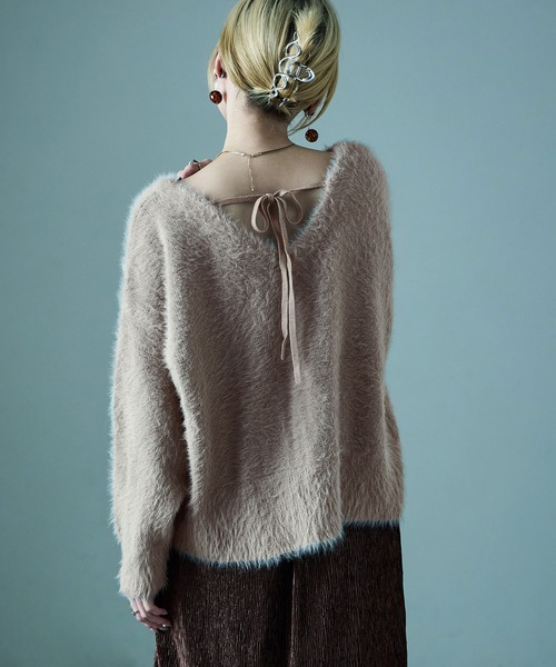 Fashion Letter(ファッションレター)の「シャギーニット バックリボン ニットプルオーバー(ニット/セーター・レディース・グレイッシュベージュ/ブラック/アイボリー・M)」の10枚目の写真