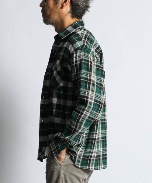 The DUFFER of ST.GEORGE（ザダファーオブセントジョージ）の「SWITCHING FLANNEL CHECK SHIRT：切替デザイン フランネル チェックシャツ（シャツ/ブラウス・メンズ・グリーン/ブラウン・X-LARGE/LARGE/MEDIUM）」の7枚目の写真