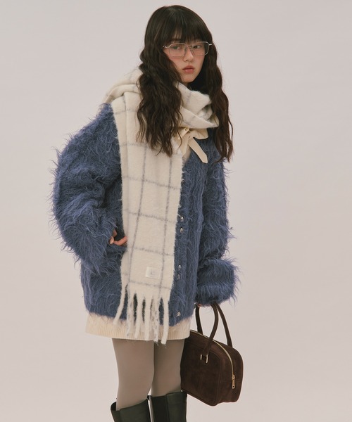 loin nuit(ロワンニュイ)の「mix color shaggy cardigan / ミックスカラーシャギーカーディガン(カーディガン/ボレロ・レディース・ブルー/ライトグレー/ボルドー・FREE)」の14枚目の写真