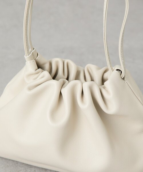 BEARDSLEY（ビアズリー）の「《NOTHING WRITTEN》レザー巾着バッグ（ハンドバッグ・レディース・ベージュ・FREE）」の3枚目の写真