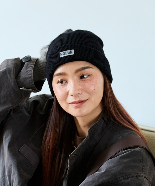POLeR（ポーラー）の「POLeR × FREAK'S STORE/ポーラー × フリークスストア 別注 BEANIE ワンポイントロゴ ビーニー（ニットキャップ/ビーニー・メンズ・ブラック/ネイビー/オレンジ・ONE SIZE）」の9枚目の写真