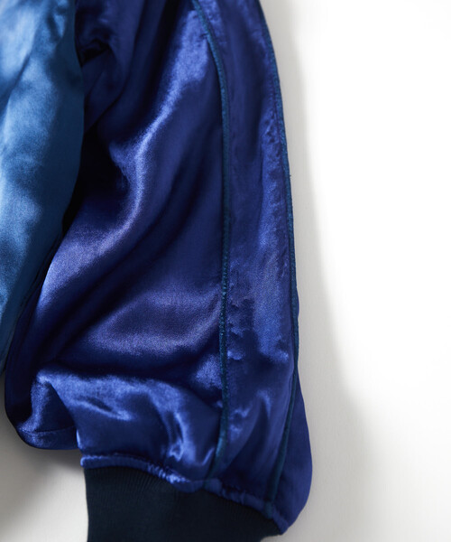 Alpha Industries（アルファインダストリーズ）の「Alpha Industries/アルファ インダストリーズ 別注 Tempaly × Alpha Industries × FREAK'S STORE エイジング加工 レーヨンサテン スカジャン（MA-1・メンズ・ブルー/ブラウン・SMALL/MEDIUM/LARGE/X-LARGE）」の14枚目の写真