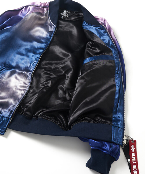 Alpha Industries（アルファインダストリーズ）の「Alpha Industries/アルファ インダストリーズ 別注 Tempaly × Alpha Industries × FREAK'S STORE エイジング加工 レーヨンサテン スカジャン（MA-1・メンズ・ブルー/ブラウン・SMALL/MEDIUM/LARGE/X-LARGE）」の17枚目の写真