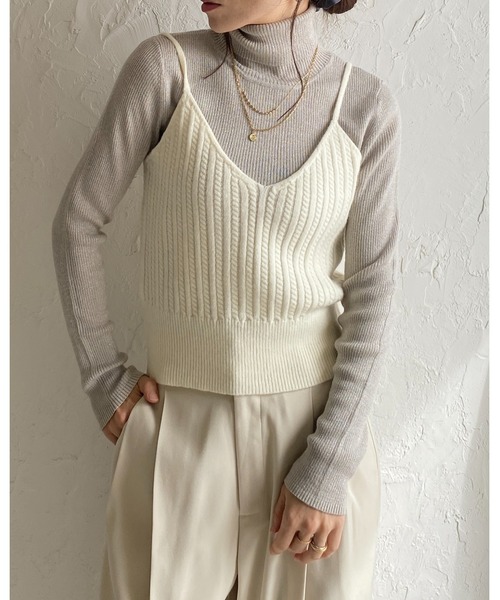 She's Closet（シーズクローゼット）の「ショート丈クロップドVネックミニケーブル編みニットビスチェキャミソール（ベスト・レディース・ブラウン/アイボリー/ブラック/グレー・FREE）」の8枚目の写真