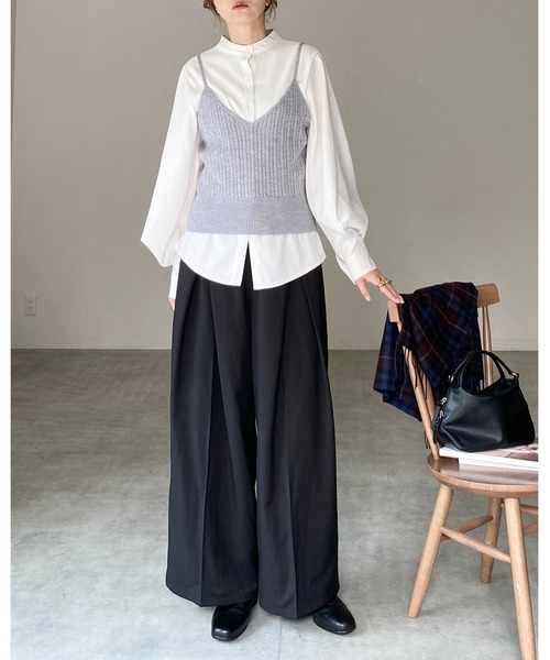 She's Closet（シーズクローゼット）の「ショート丈クロップドVネックミニケーブル編みニットビスチェキャミソール（ベスト・レディース・ブラウン/アイボリー/ブラック/グレー・FREE）」の14枚目の写真