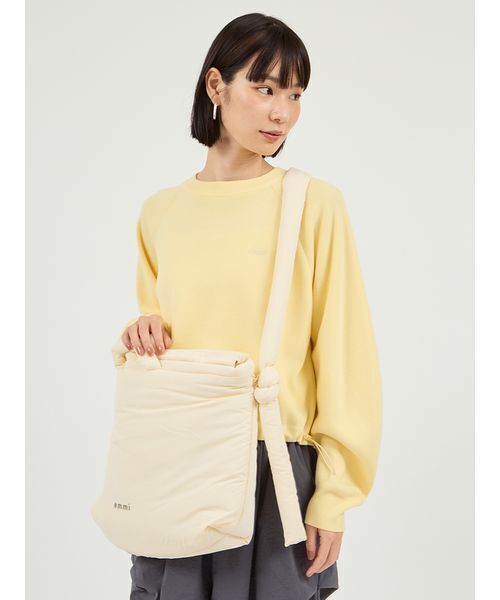 emmi（エミ）の「【限定カラーあり】ナイロンパディングバッグ（ショルダーバッグ・レディース・ブラウン/ピンク/ダークネイビー/イエロー/アイボリー/ライトブルー/シルバー/ブルー・F）」の20枚目の写真