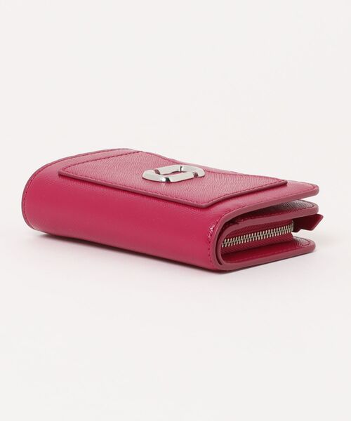 MARC JACOBS(マークジェイコブス)の「THE UTILITY SNAPSHOT MINI COMPACT WALLET/ザ ユティリティ スナップショット ミニ コンパクト ウォレット(財布・レディース・チェリーピンク・ONE SIZE)」の6枚目の写真