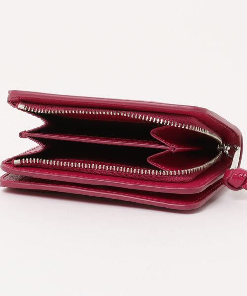 MARC JACOBS(マークジェイコブス)の「THE UTILITY SNAPSHOT MINI COMPACT WALLET/ザ ユティリティ スナップショット ミニ コンパクト ウォレット(財布・レディース・チェリーピンク・ONE SIZE)」の8枚目の写真