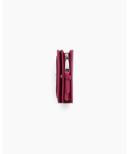 MARC JACOBS(マークジェイコブス)の「THE UTILITY SNAPSHOT MINI COMPACT WALLET/ザ ユティリティ スナップショット ミニ コンパクト ウォレット(財布・レディース・チェリーピンク・ONE SIZE)」の4枚目の写真