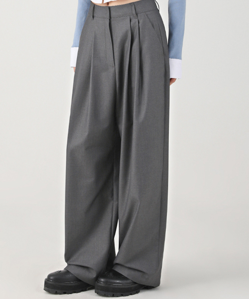 AVANDRESS(アバンドレス )の「Two-Tuck Slacks 101 BLACK(スラックス・レディース・ブラック・LARGE/SMALL/MEDIUM)」の3枚目の写真