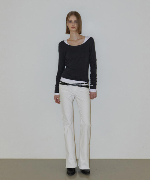 RENSE(レンセ)の「Mid-Rise Boot Cut Pants White(その他パンツ・レディース・その他・SMALL/MEDIUM)」の1枚目の写真