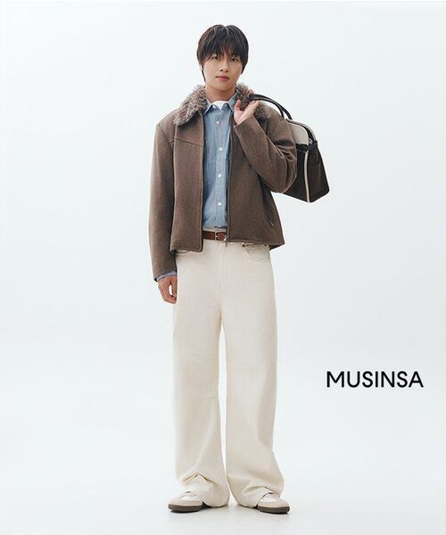 MUSINSA STANDARD（ムシンサスタンダード）の「オーバーサイズシャンブレー ユーティリティワークシャツ [ライトブルー]（シャツ/ブラウス・メンズ・その他・SMALL/MEDIUM/LARGE/X-LARGE/XX-LARGE）」の9枚目の写真