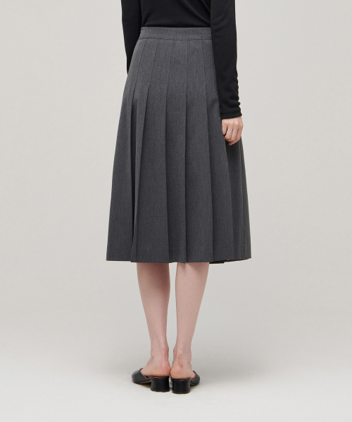 MUSINSA STANDARD WOMAN（ムシンサスタンダードウーマン）の「レディースプリーツミドル丈[ミディアムグレー]（スカート・レディース・グレー・X-SMALL/SMALL/MEDIUM/LARGE）」の3枚目の写真
