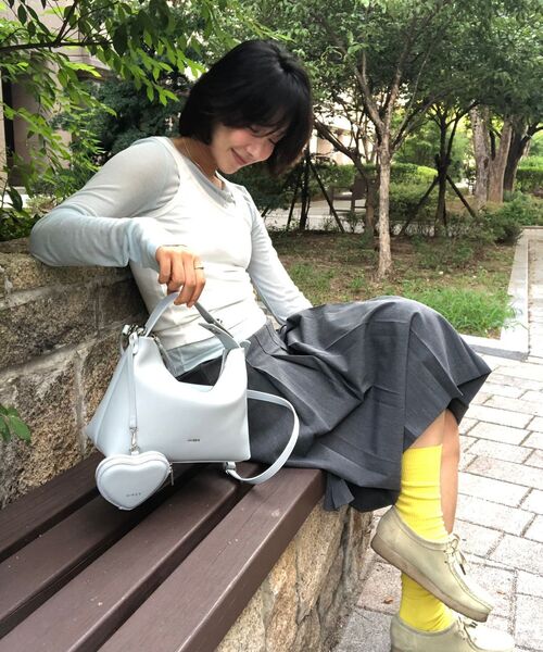 MUSINSA STANDARD WOMAN（ムシンサスタンダードウーマン）の「レディースプリーツミドル丈[ミディアムグレー]（スカート・レディース・グレー・X-SMALL/SMALL/MEDIUM/LARGE）」の12枚目の写真