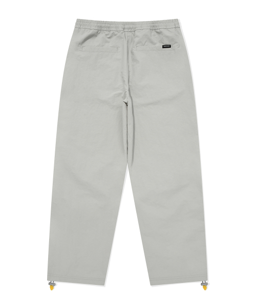 Wacky WiLLy(ワッキーウィリー)の「化繊パラシュートパンツライトグレー(その他パンツ・レディース・その他・SMALL/MEDIUM/LARGE/X-LARGE)」の3枚目の写真