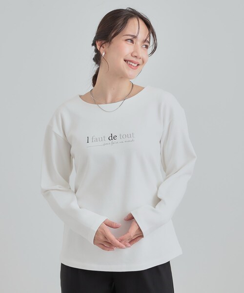 DRESKIP(ドレスキップ)の「【洗濯機可/S-LL】大人が着やすい小さめロゴ 刺繍ロンT(Tシャツ/カットソー・レディース・ボルドー/オフホワイト/チャコールグレー・01/02/03/04)」の4枚目の写真