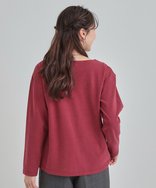 DRESKIP(ドレスキップ)の「【洗濯機可/S-LL】大人が着やすい小さめロゴ 刺繍ロンT(Tシャツ/カットソー・レディース・ボルドー/オフホワイト/チャコールグレー・01/02/03/04)」の13枚目の写真