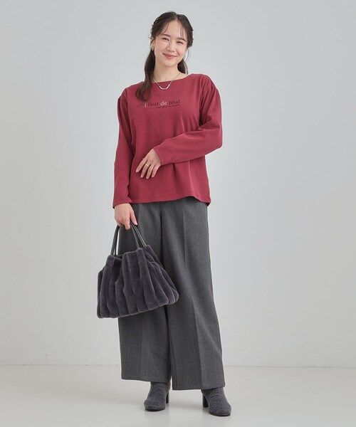 DRESKIP(ドレスキップ)の「【洗濯機可/S-LL】大人が着やすい小さめロゴ 刺繍ロンT(Tシャツ/カットソー・レディース・ボルドー/オフホワイト/チャコールグレー・01/02/03/04)」の14枚目の写真