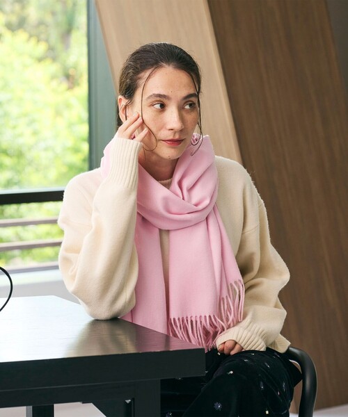 BEAUTY&YOUTH UNITED ARROWS（ビューティーアンドユースユナイテッドアローズ）の「カシミヤ メランジ ストール（ストール/ショール・レディース・モカ/グレー系/ライトピンク・FREE）」の15枚目の写真