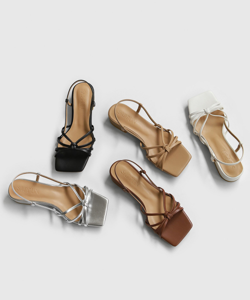 SAPPUN(サプン)の「Kimer ストラップ フラットサンダル (2cm)(サンダル・レディース・ブラック/ホワイト/ブラウン/ベージュ/シルバー・22.5cm/23cm/23.5cm/24cm/24.5cm/25cm/25.5cm)」の6枚目の写真