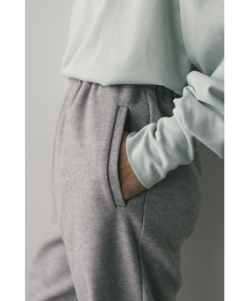 STYLEMIXER(スタイルミキサー)の「ヘムギャザーフォルムパンツ(スウェットパンツ・レディース・グレー/ブラック・SMALL/MEDIUM)」の14枚目の写真