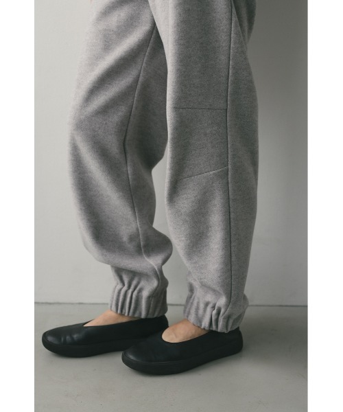 STYLEMIXER(スタイルミキサー)の「ヘムギャザーフォルムパンツ(スウェットパンツ・レディース・グレー/ブラック・SMALL/MEDIUM)」の15枚目の写真