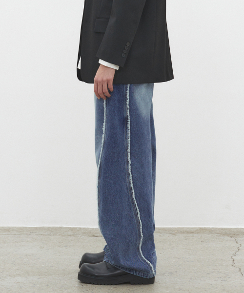 DECET（デケト）の「Curved Wide Jeans DCPT033SCBlueB（デニムパンツ・レディース・その他・26/28/30/32/34）」の3枚目の写真